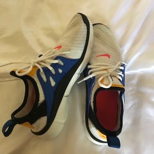 ✨~NIKE slip ons~✨